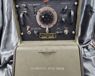 WWII US ARMY SIGNAL CORPS BC-221-AH FREQUENCY RADIO