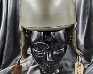 EAST GERMAN PARATROOPER HELMET