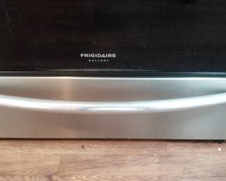 Frigidaire Gallery electric induction range