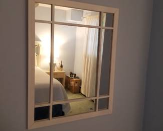 Wall mirror