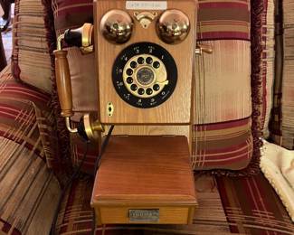 VINTAGE LOOK PHONE