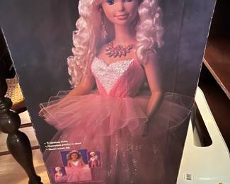LIFESIZE BARBIE
