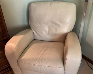 Swivel recliner