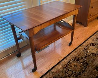 Stickley expandable tea cart with tray