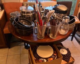 Pots / Pans, Kitchen Table w/4 Chairs 