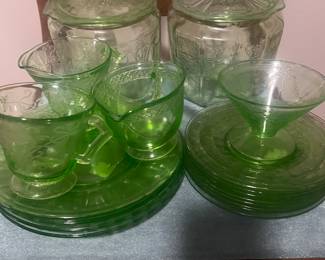 Uranium Glass, Vasoline Glass