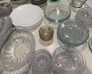 Bowls, glass plates, 