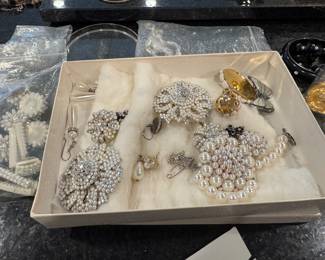 Pearl beared jewelry 