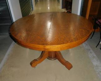 Antique Tiger Oak Scroll Foot Pedestal Dining Table