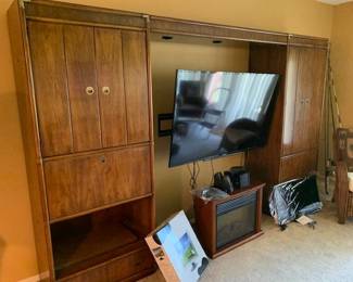 Drexel Heritage Accolade II Tower & Lightbar Headboard