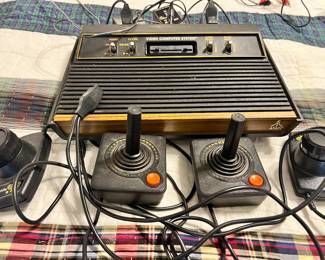 Atari 2600
2 of 5