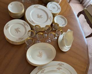 Lenox fine China - harvest pattern - With serving pieces