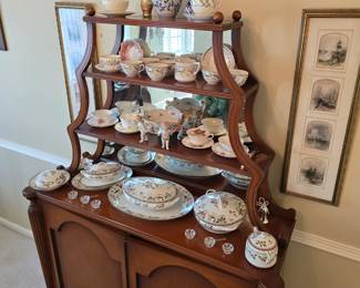 The nice accent piece of above it on the wall is not part of it but we thought it would like nice hanging over it