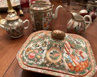 Rose Medallion Chinese Export Porcelain late 19th century