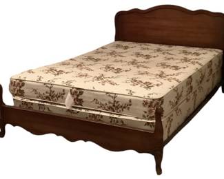 Full Size Wood Bed