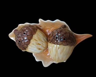 NEW Cracker Barrel Fall Salt Pepper Set 