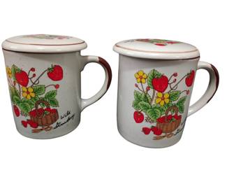 Wild Strawberry Lidded Collectible Mugs 