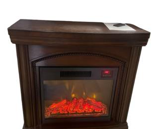 Petite Foyer Fireplace 