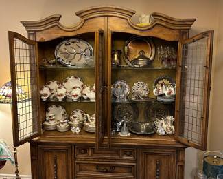 Double Door Oak China Hutch
