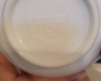 Set of 6 Melamine Bowls with Blue & White Floral Pattern