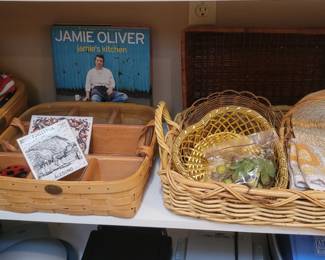 Peterboro Basket Co. Divided Picnic Organizer, Woven Wicker Basket