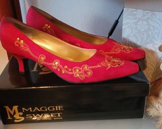 Maggie Sweet by Daniel Kiviat Cherry Red Ornament Kitten Heels