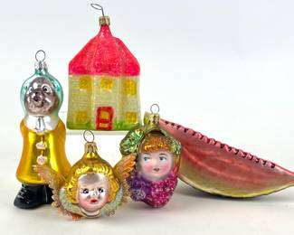 #27 • Vintage Christopher Radko Handcrafted Ornaments (5)
LUX.BID