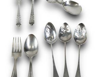 #111 • 8 Pcs Sterling and Plated Baby/Child Flatware
LUX.BID