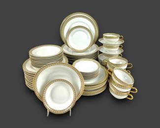 #100 • Theodore Haviland Limoges China St. Albans Dinnerware Set
LUX.BID
