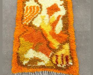 #119 • 1970's Latch Hook Rug / Wall Hanging
LUX.BID