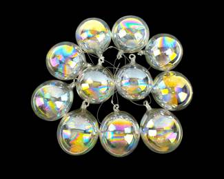 #24 • 11 Iridescent Round Glass Ornaments
LUX.BID