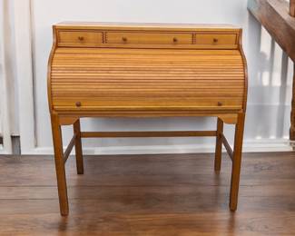 #127 • Andreas Hansen MCM Danish Modern Teak Rolltop Desk for Hadsten
LUX.BID