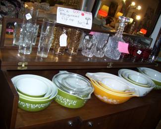 VTG. PYREX BOWL SETS - BAR WARE