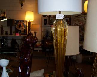 VTG. ITALIAN GLASS LAMP - TOSCANO "INNOCENC" CERAMIC SCULPTURE