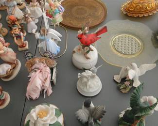 Some very nice bird figurines too
