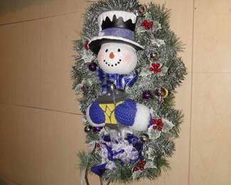 Frosty the Snowman dual wreath