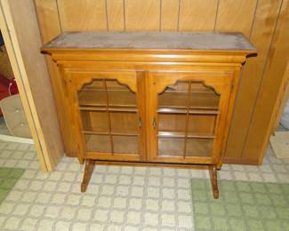 Hutch top, would look great mounted on a wall, and turned into a serving unit