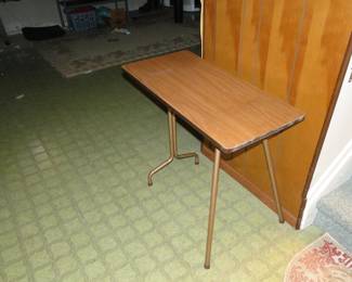 Very nice craft or small office table