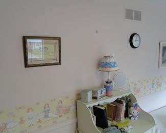 Lots of great items for decorating fun