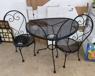 Bistro table and chairs 