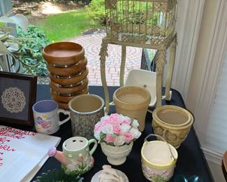 Pottery and glass decor / metal cage on stand 