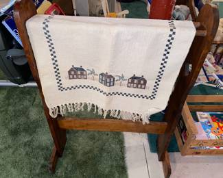 Blanket/quilt rack 