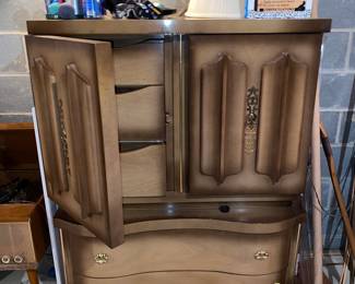 Tall boy dresser with interior drawers 