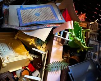 Furniture pieces for doll house 