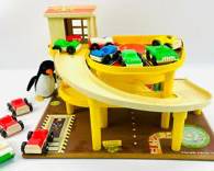 1970 Fisher Price Parking Ramp Car Service Center