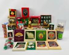 Hallmark, UL And Homespun Creations Assorted Christmas Ornaments Lot