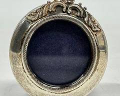 Fine 925 Sterling Silver Round Mini Repousse Photo Frame