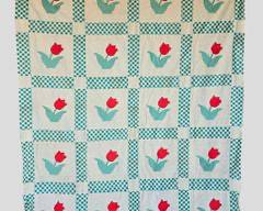 Vintage Tulip Quilt Topper