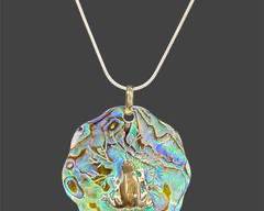 Fine Sterling Silver 925 Italian Figural Frog Set on Abalone Shell Pendant with Italian Sterling Silver Necklace