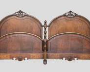 Paine Furniture Co. Vintage Hand Carve King Size Bed Frame